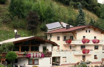 Aurora Apartment Top I Holiday Home