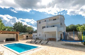 Villa Dalmatina Holiday Home