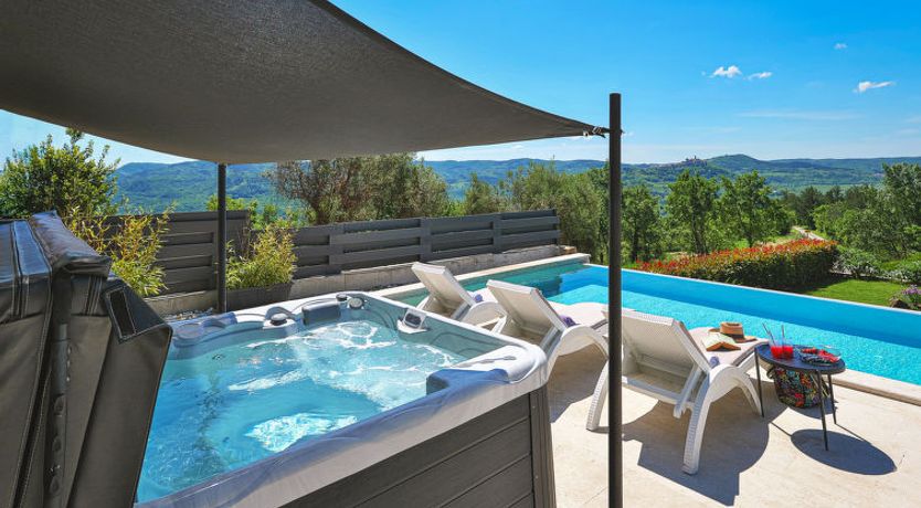 Photo of Villa Over the Hilltop