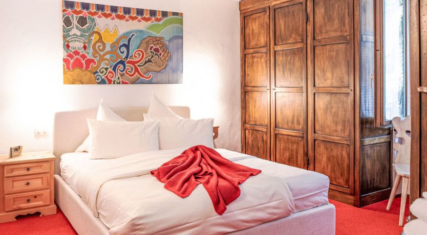 Photo of Chesa Murtel