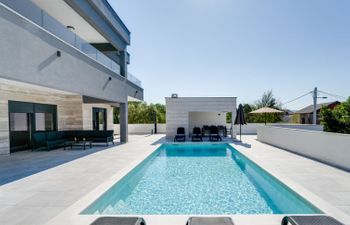 Solis Holiday Home