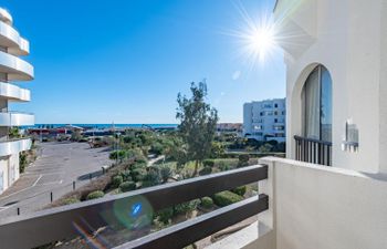 Porte de la Mer Claudéa Apartment 3 Holiday Home