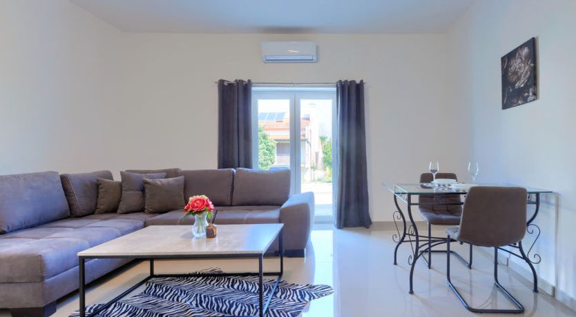 Photo of Amra 3 Apartment 3