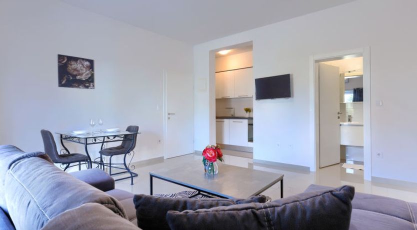 Photo of Amra 3 Apartment 3