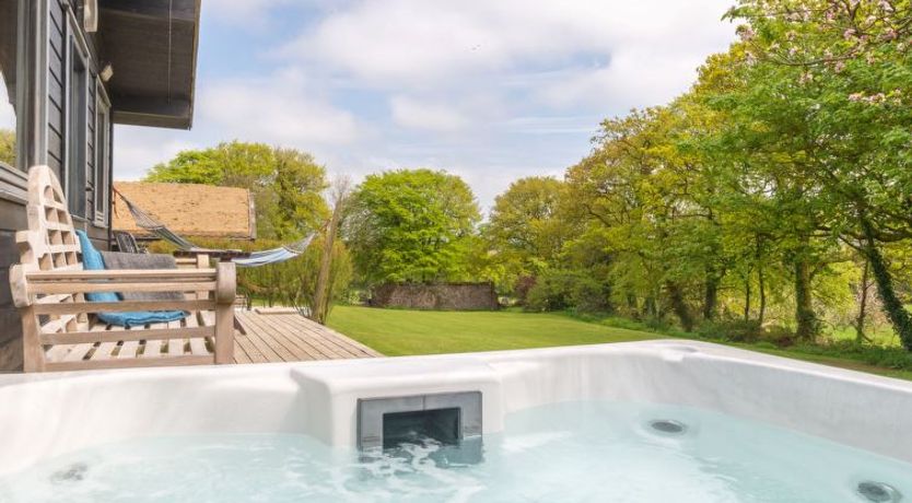 Photo of Lodge 6 - Hot Tub Lodge