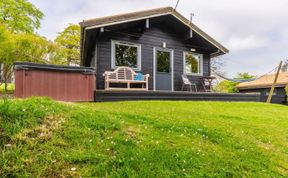 Photo of Oak Hot Tub Lodge