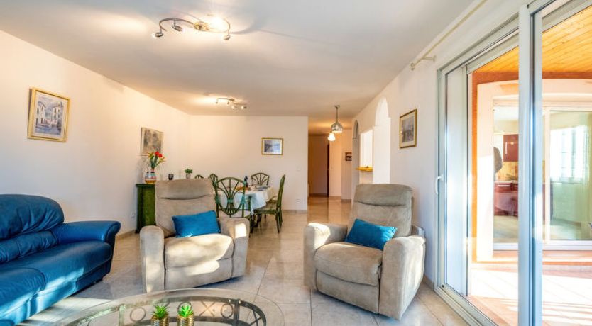 Photo of Maison des Pins Parasol