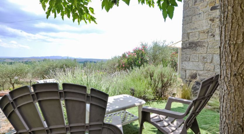 Photo of Les Lauriers Roses