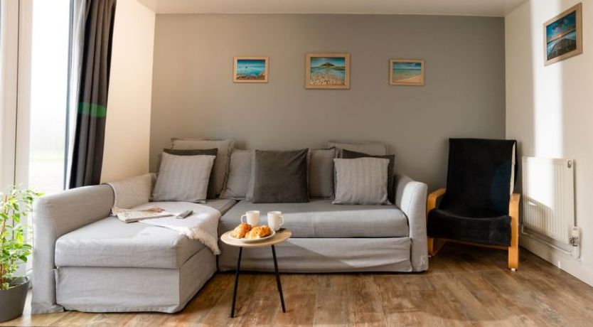 Photo of Hot Tub Lodge 2