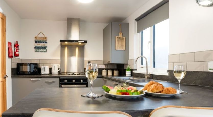 Photo of Hot Tub Lodge 2