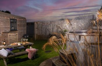 Wheal Rose Hot Tub Lodge Holiday Home