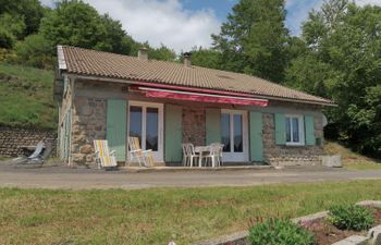 Les Confoulines Holiday Home