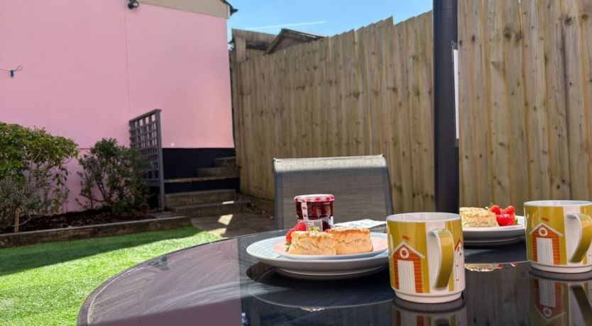 Photo of Marshmallow House