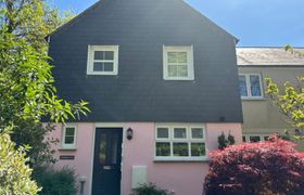 Photo of marshmallow-house