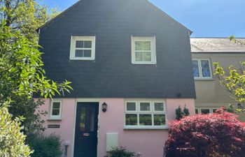 Marshmallow House Holiday Home