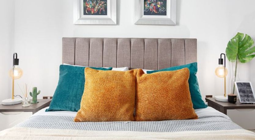 Photo of Avant-Garde, Shoreditch