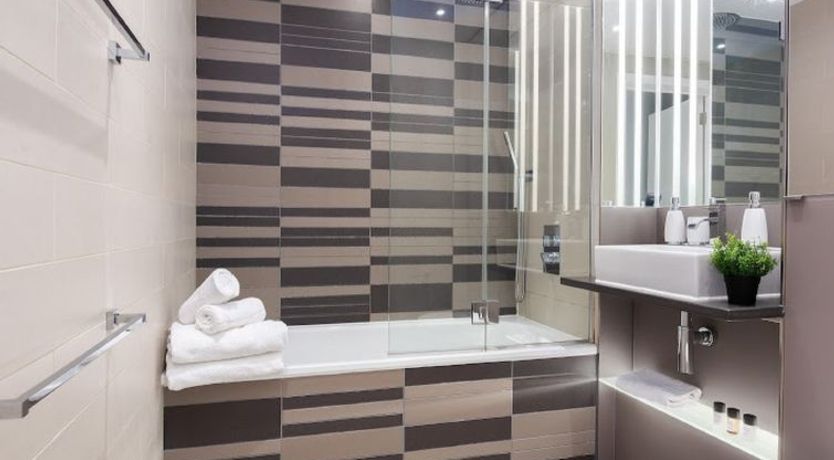 Photo of Avant-Garde, Shoreditch