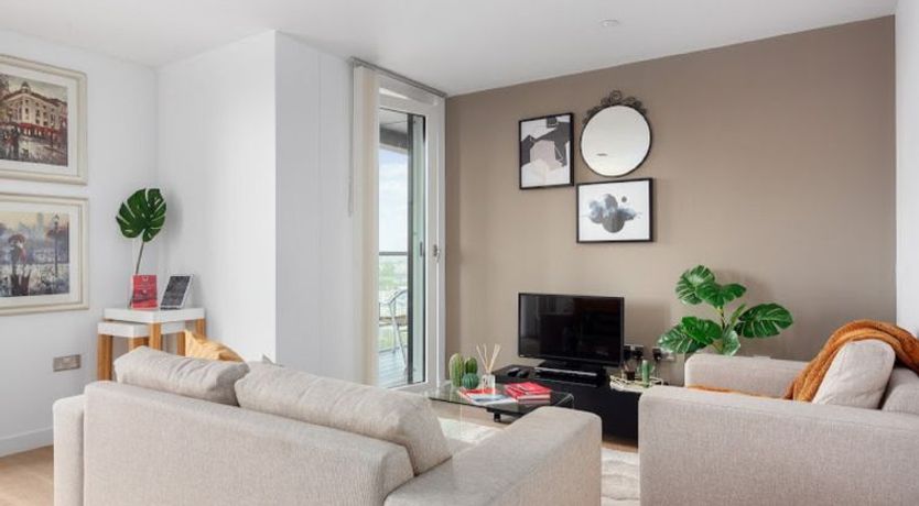 Photo of Avant-Garde, Shoreditch