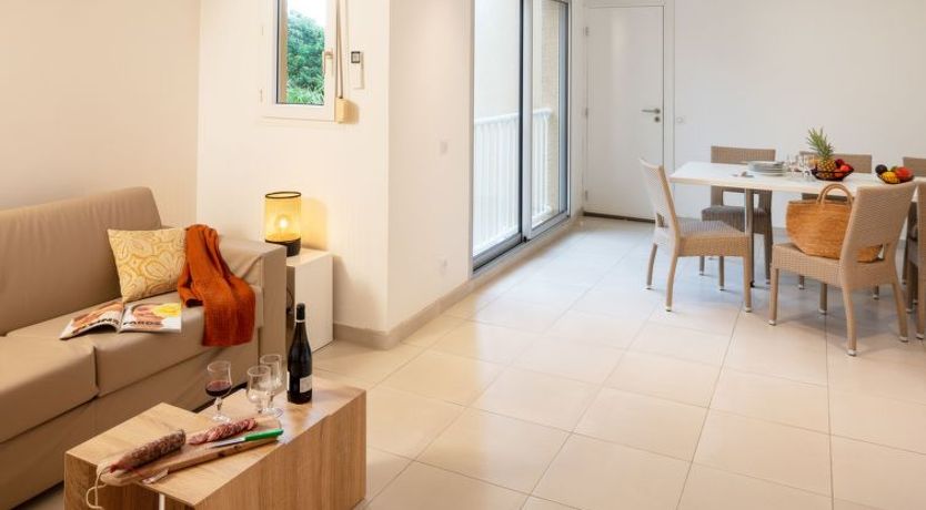 Photo of MB6 Loggia Apartment 8