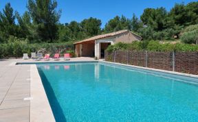 Photo of Les Garrigues de la Vallée des Baux Apartment 8