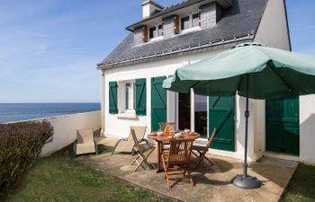 Les Roches Holiday Home