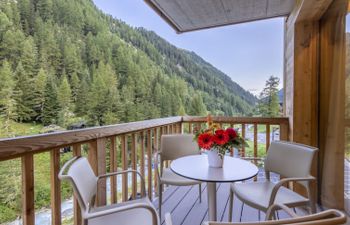 SWISSPEAK Resorts Zinal Apartment 17 Holiday Home