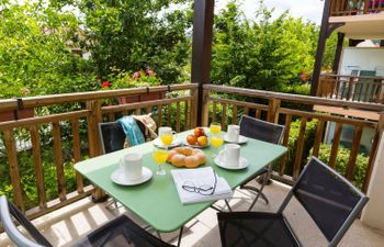 Le Domaine Des Rois Apartment 2 Holiday Home