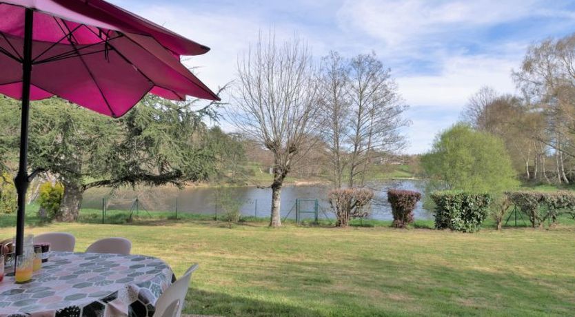 Photo of Cottage du Lac