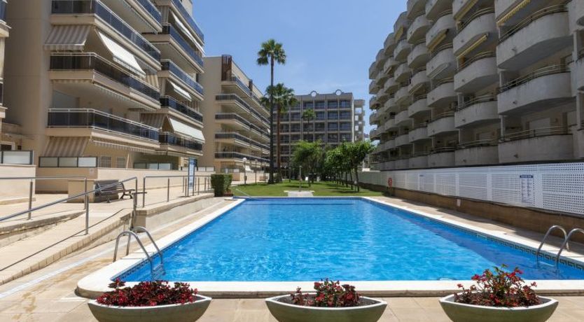 Photo of Ventura Park Apartment 2