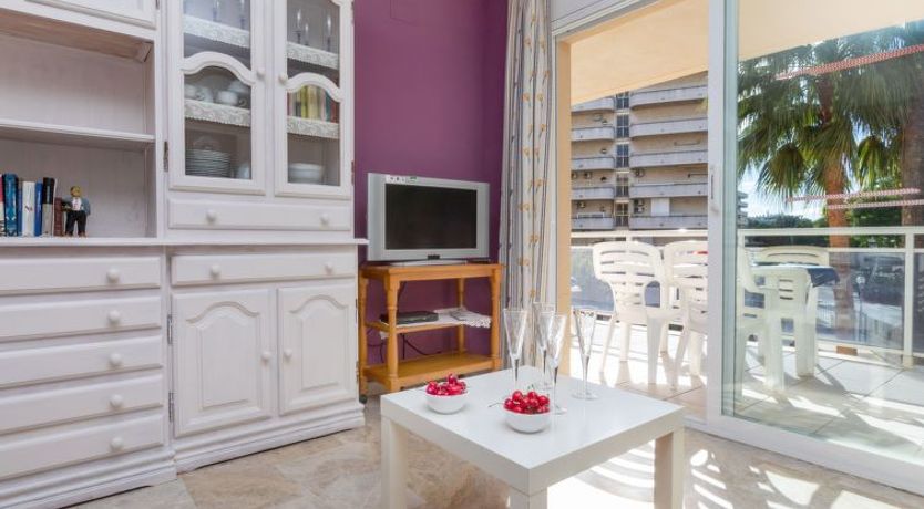 Photo of Ventura Park Apartment 2