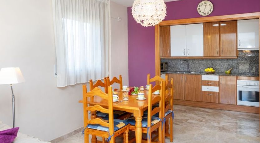 Photo of Ventura Park Apartment 2