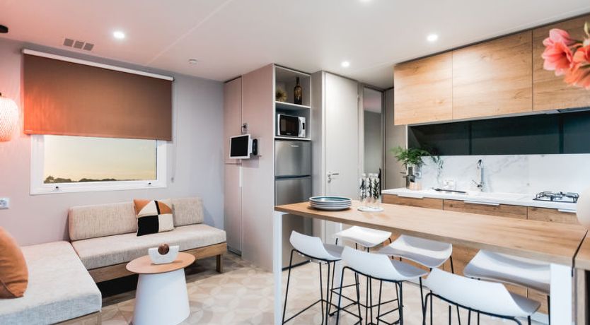 Photo of Lodge Luxe 3 chambres Holiday Home 2