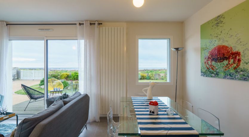 Photo of Les pieds dans l'eau