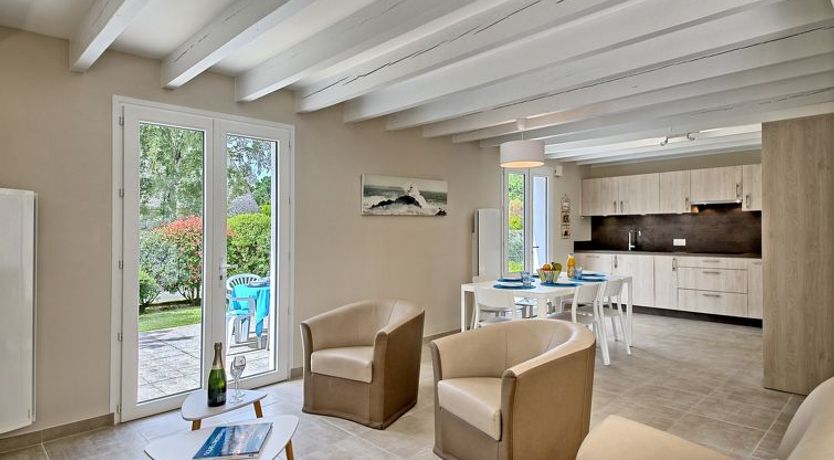 Photo of Les Agapanthes