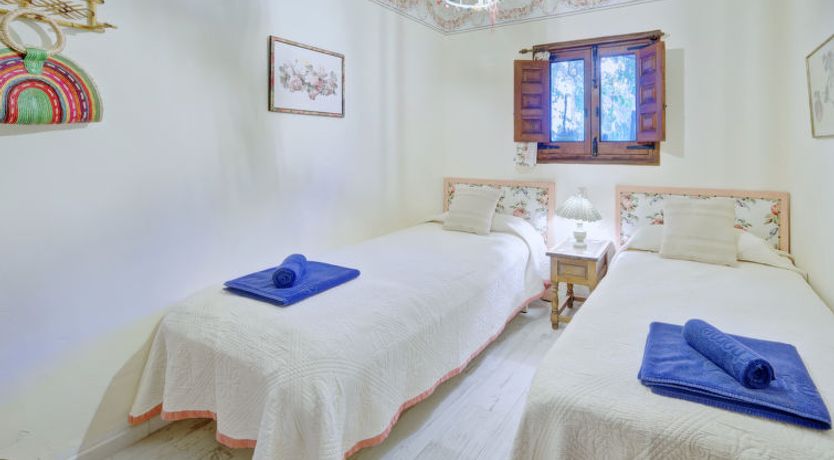 Photo of El Cachirulo