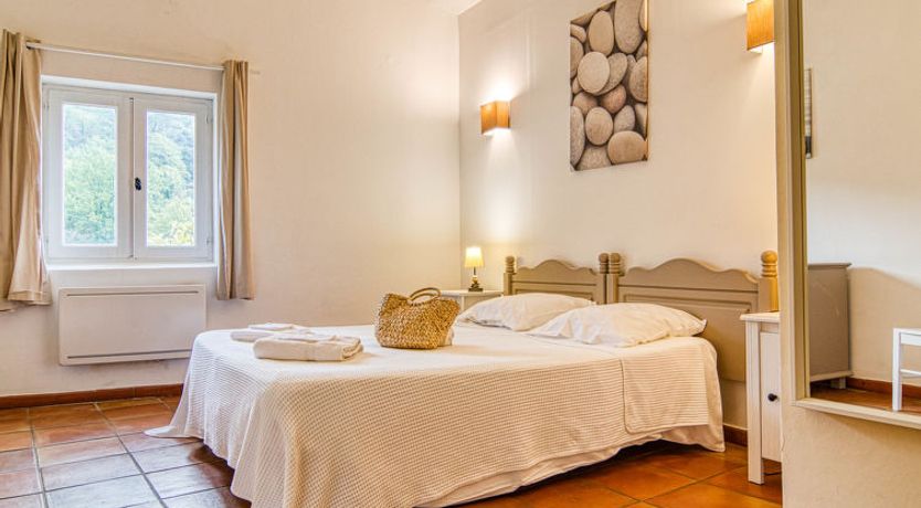 Photo of Les Grenaches