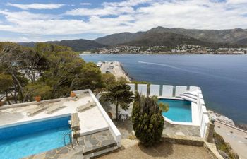 La Lloia Holiday Home