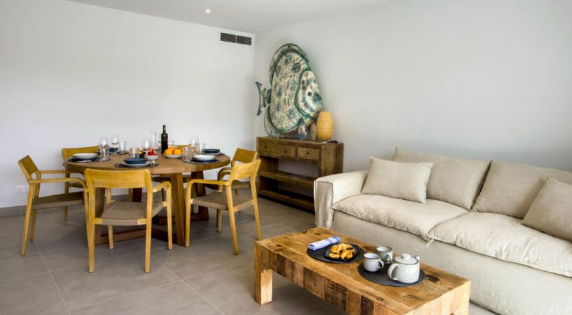 Photo of Golden Ray Duplex