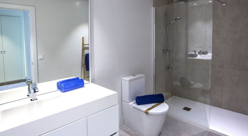 Photo of Golden Ray Duplex