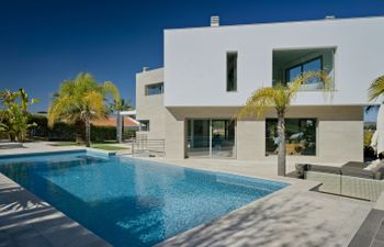 Villa Eos Holiday Home