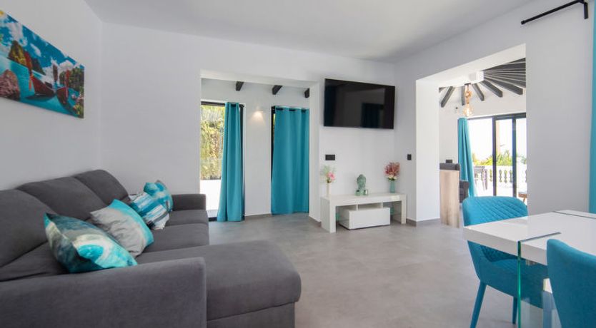 Photo of Estrella Azul