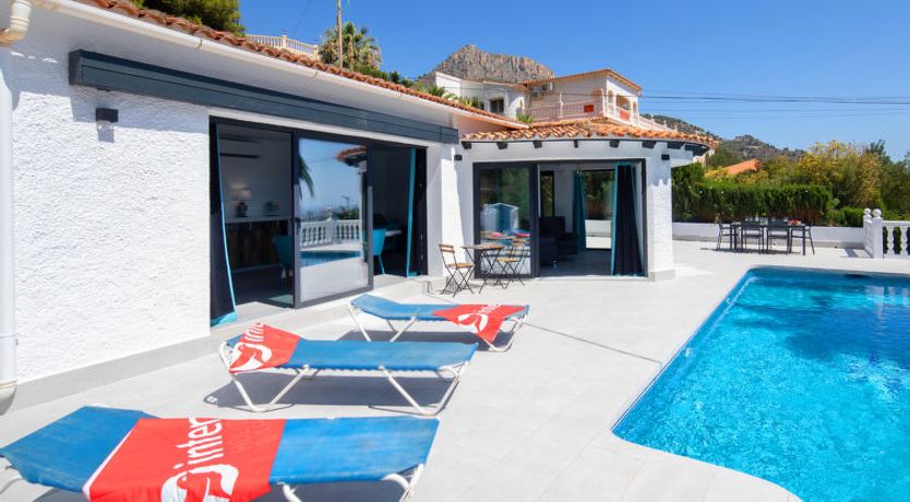 Photo of Estrella Azul