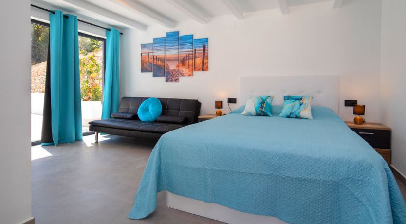 Photo of Estrella Azul