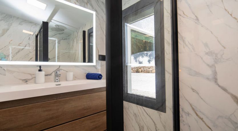 Photo of Estrella Azul