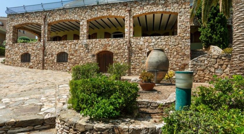 Photo of Les Oliveres