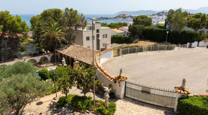 Photo of Les Oliveres