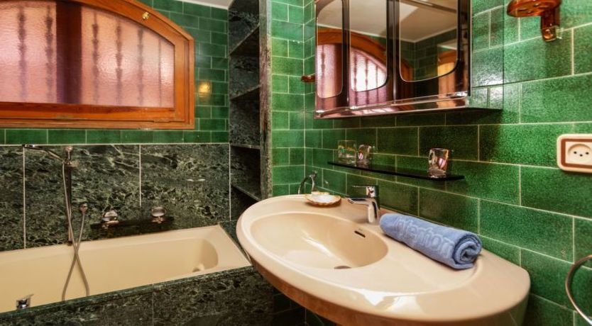 Photo of Les Oliveres