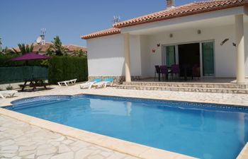 Villa Gironets Holiday Home