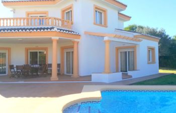 Noguera Villa 2 Holiday Home