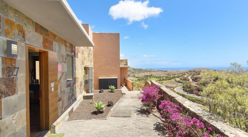 Photo of Los Lagos 37